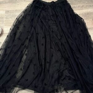 DR2 Women’s S long skirt. Opaque black lining with sheer tulle layer.